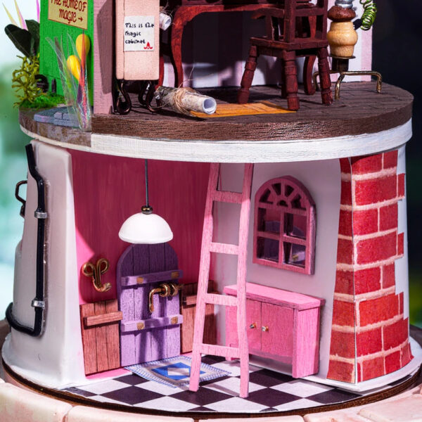 DIY Dollhouse Miniature - Secluded Neighbor