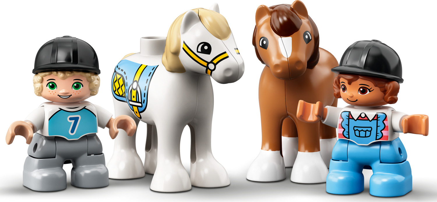 LEGO DUPLO Horse Stable and Pony Care Ruckus Glee