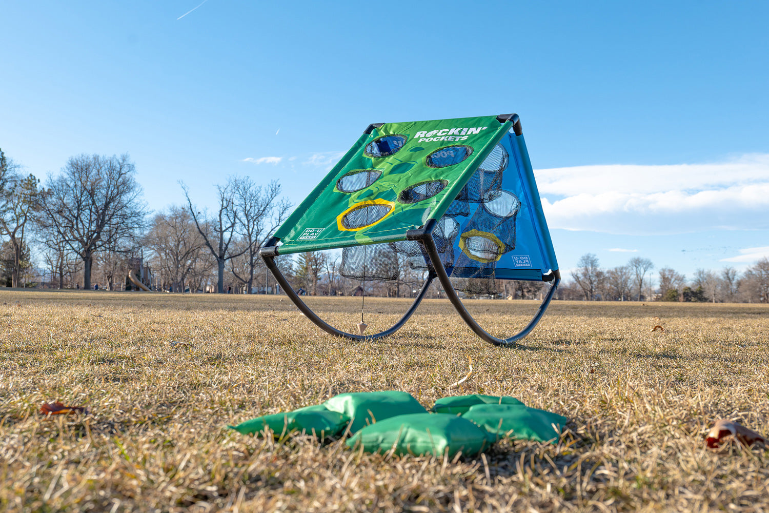 Rockin' Pockets Toss Game