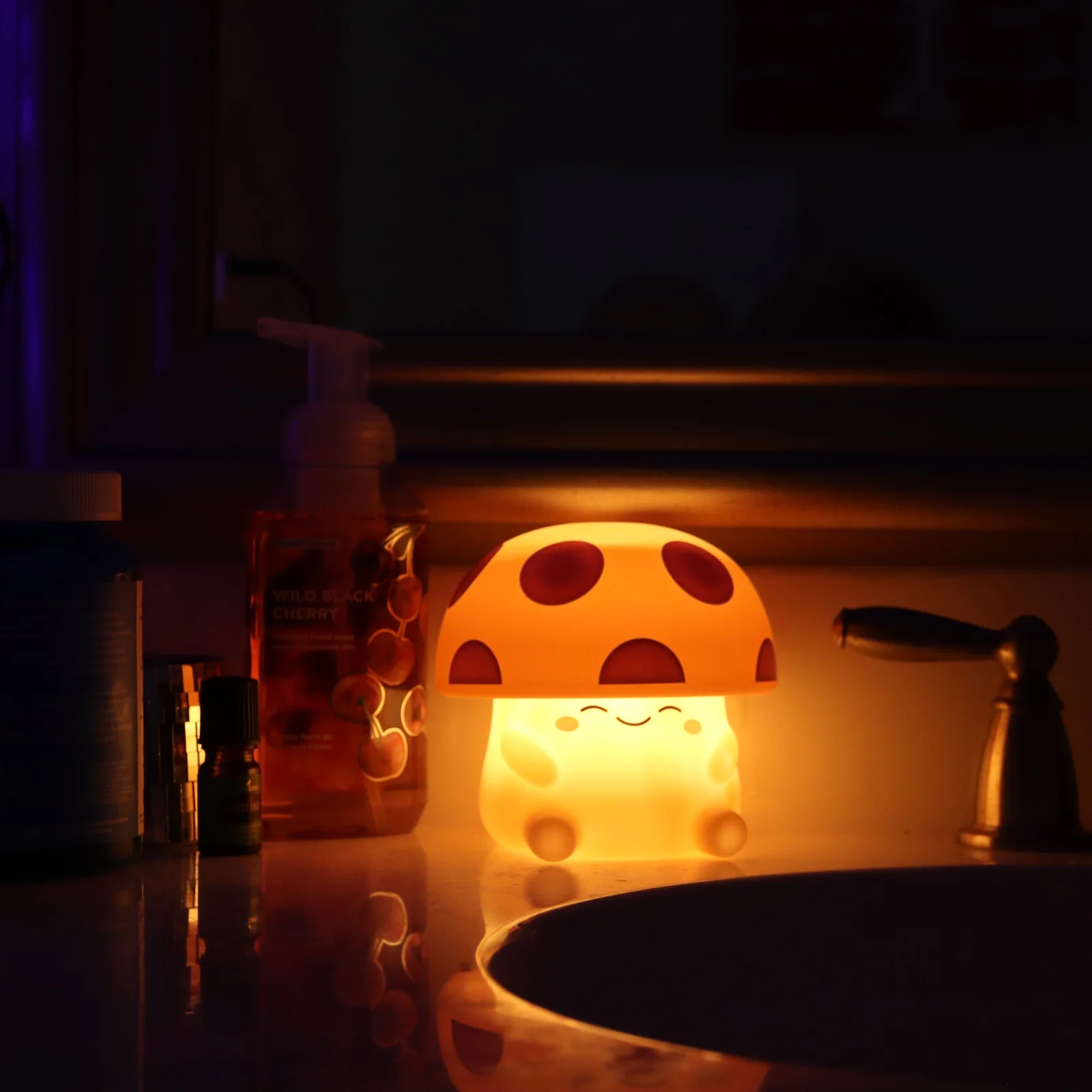 Mushi Mushroom - Red USB Rechargeable Squishy Light Novelty Item World of Mushi