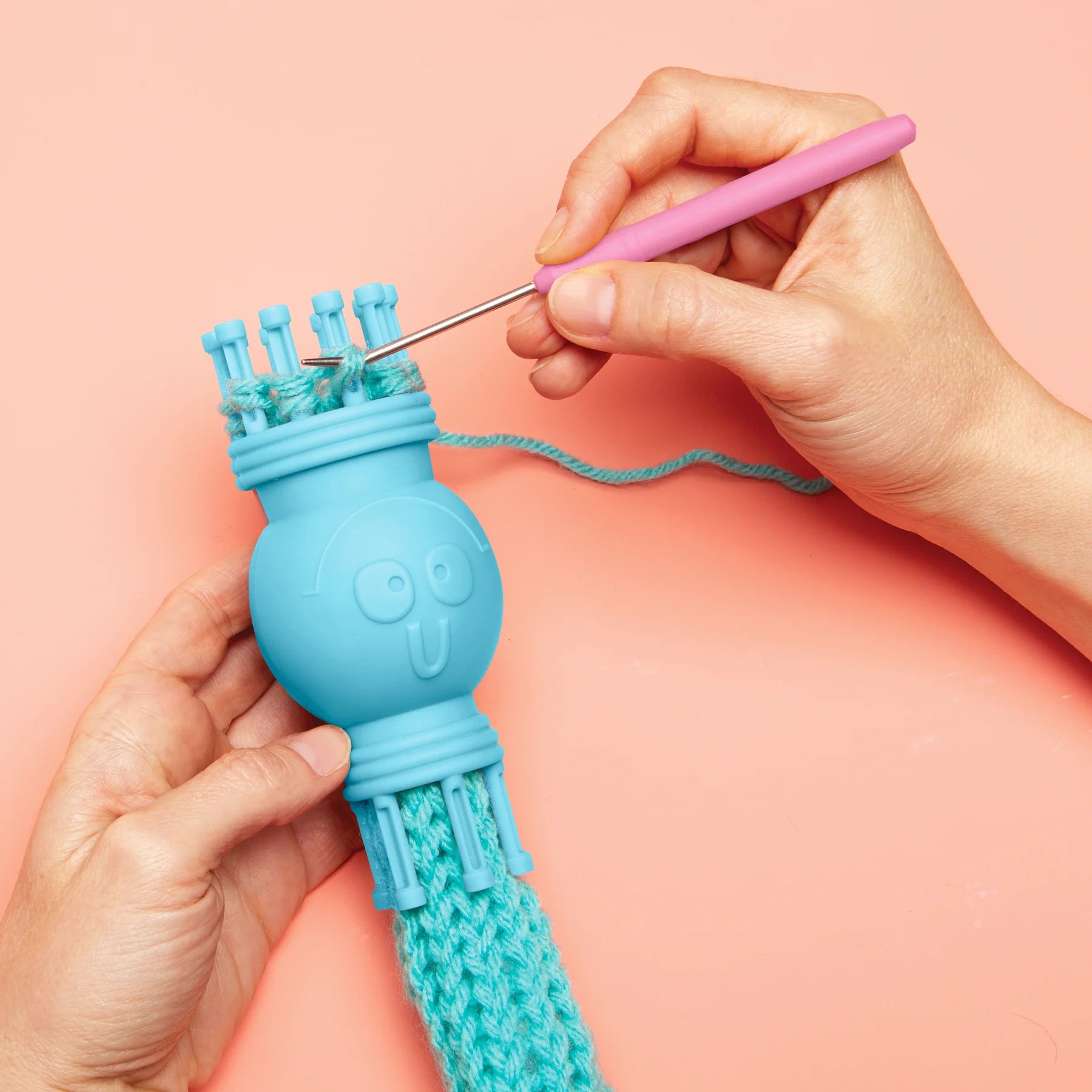 Nimble Knitter Flipper Use 2