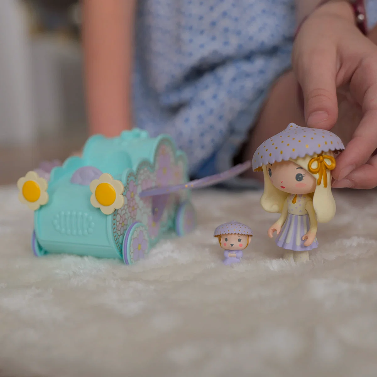 DJECO Tinyly Figurines Jil and Jerry Tinycar